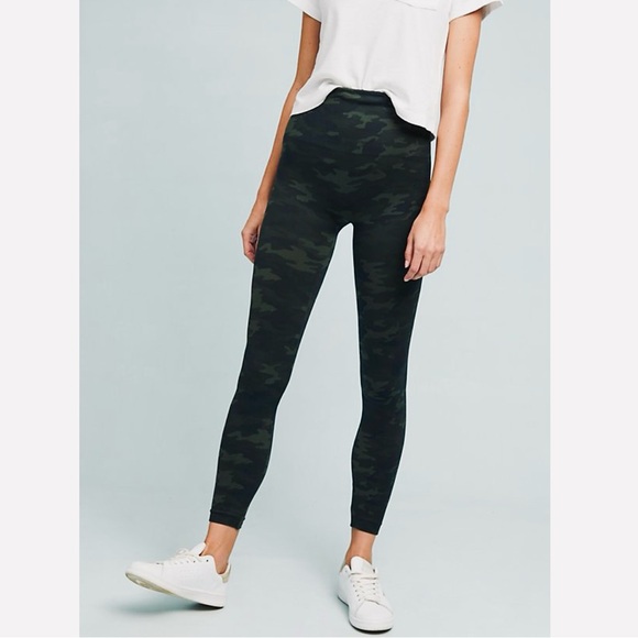 SPANX Pants - NWT Spanx Green Camo Leggings/Tights/Shapewear Ladies Size Medium (6/8)